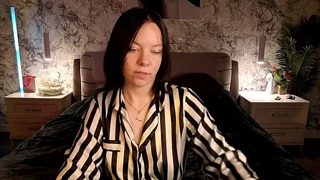 Shirley Hartt online show from 05.23.26