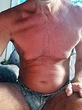 Snapshot of daddygil69 chatting on 06.30.26 daddygil69 online show from 06.30.26