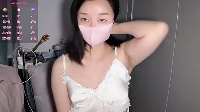 Snapshot of mengmeng-Zzz chatting on 05.29.26 mengmeng-Zzz online show from 05.29.26