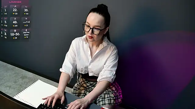 TishaSilverr online show from 05.19.26