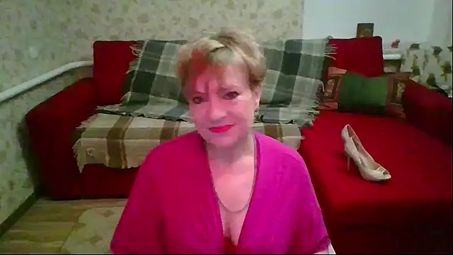 Snapshot of SamantaxFocs chatting on 05.30.26 SamantaxFocs online show from 05.30.26