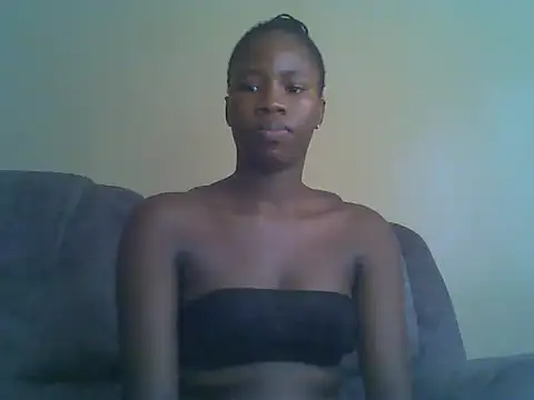 Snapshot of Cuteebony16 chatting on 05.25.26 Cuteebony16 online show from 05.25.26