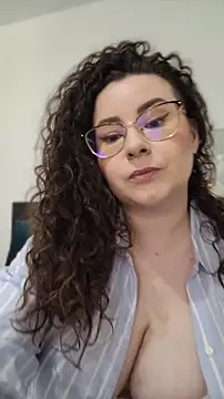 Snapshot of Elissa_Floyd__ chatting on 05.27.26 Elissa Floyd online show from 05.27.26