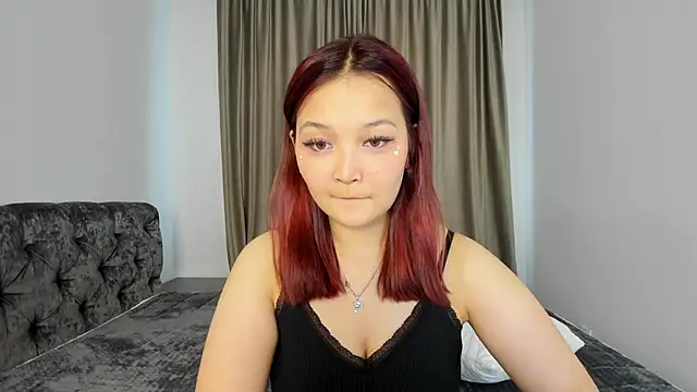 Snapshot of laylasweet_ chatting on 05.25.26 laylasweet online show from 05.25.26