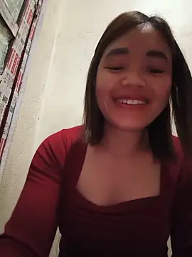 Snapshot of Emma-sin chatting on 05.24.26 Emma-sin online show from 05.24.26