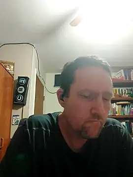 Snapshot of icebergXpress chatting on 05.29.26 icebergXpress online show from 05.29.26