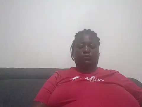 Snapshot of fat_ebonyqueen chatting on 05.26.26 fat ebonyqueen online show from 05.26.26