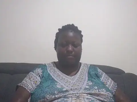 Snapshot of fat_ebonyqueen chatting on 05.28.26 fat ebonyqueen online show from 05.28.26