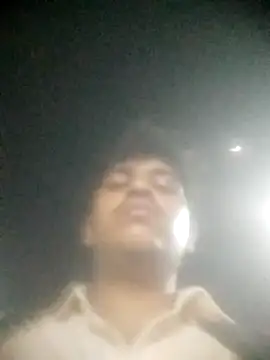Snapshot of santhosh0105 chatting on 05.22.26 santhosh0105 online show from 05.22.26
