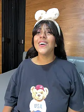 Alexia Lerner online show from 07.08.26