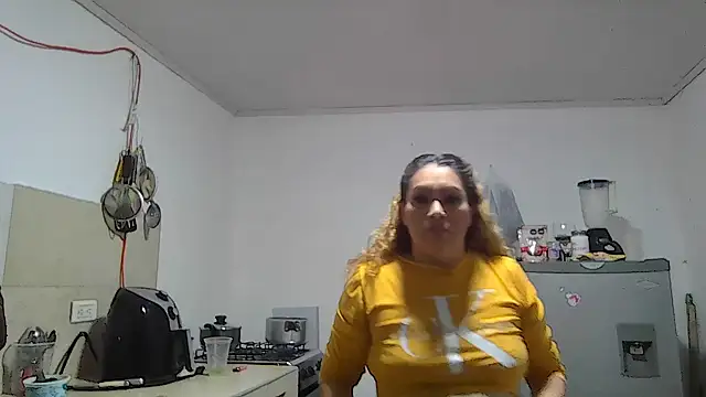 Layla-Astrum online show from 06.08.26