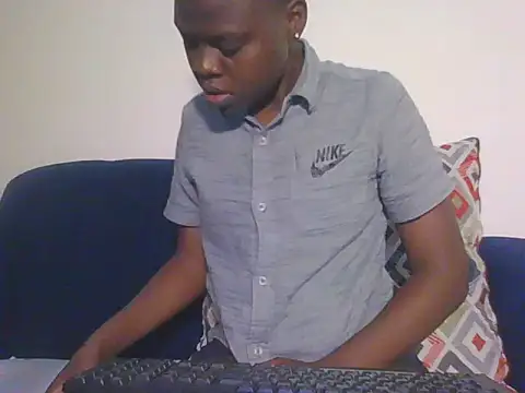 Snapshot of preety_ebony23 chatting on 07.11.26 preety ebony23 online show from 07.11.26