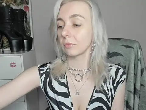 velvetanne online show from 06.18.26