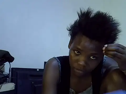Snapshot of cute_aliyah chatting on 05.26.26 cute aliyah online show from 05.26.26