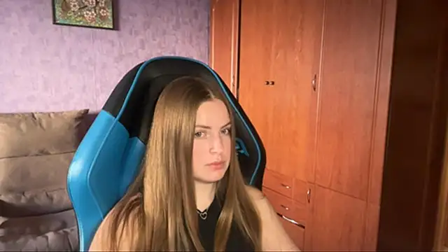 Snapshot of SilkSinner_ chatting on 06.01.26 SilkSinner online show from 06.01.26