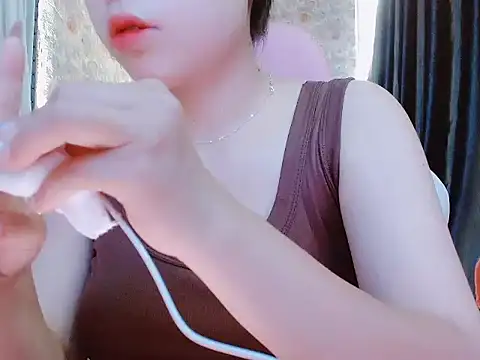 Julie Ulie online show from 06.07.26
