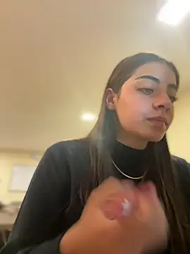 Hanna Cruz  online show from 07.28.26