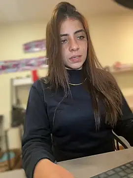 Hanna Cruz  online show from 07.28.26
