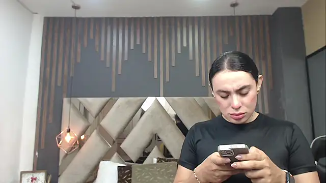 Snapshot of MartinaaFit chatting on 05.29.26 MartinaaFit online show from 05.29.26