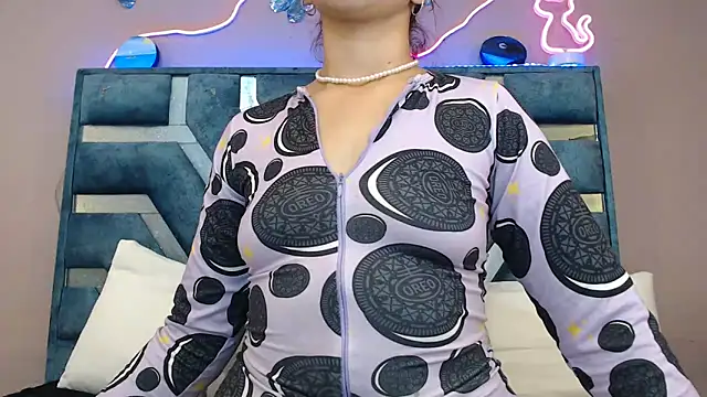 Sofia Hot- online show from 06.11.26