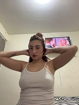 EsmeraldaMidnight online show from 05.24.26