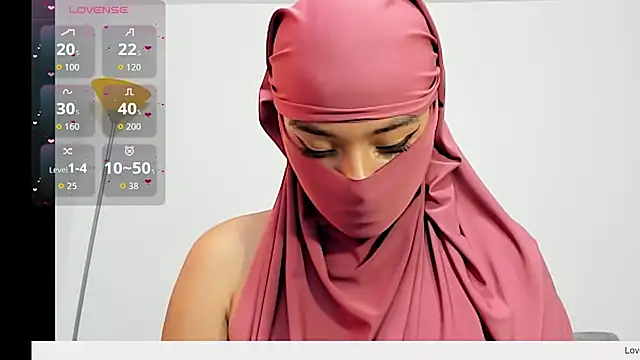 Snapshot of Samira_1 chatting on 05.24.26 Samira 1 online show from 05.24.26