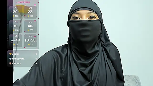 Snapshot of Samira_1 chatting on 05.27.26 Samira 1 online show from 05.27.26