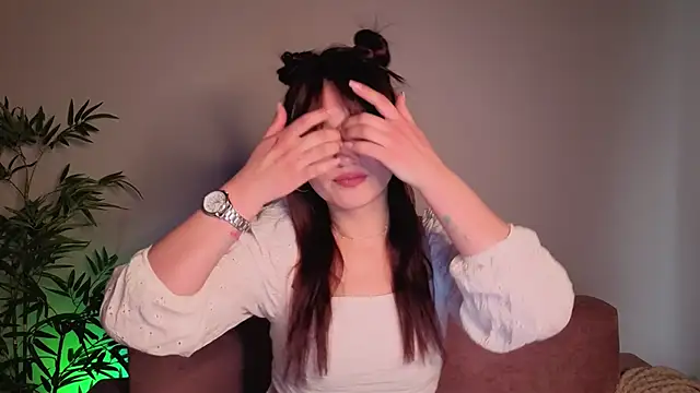 Snapshot of YukiyaSunshine chatting on 05.23.26 YukiyaSunshine online show from 05.23.26