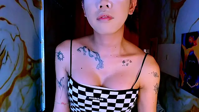 Snapshot of empressqueen_zoe chatting on 05.26.26 empressqueen zoe online show from 05.26.26