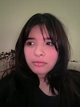 Snapshot of ashleyvp98 chatting on 05.27.26 ashleyvp98 online show from 05.27.26
