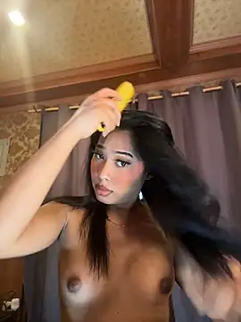 hugecock tamira online show from 07.25.26