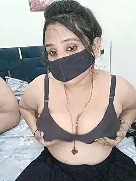 Model 0088 online show from 07.18.26