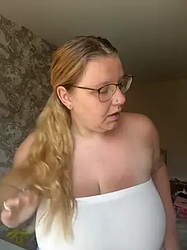 LucieLouBabe online show from 07.09.26