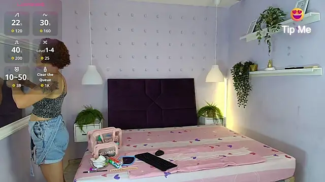 Sofiawonderr online show from 07.07.26