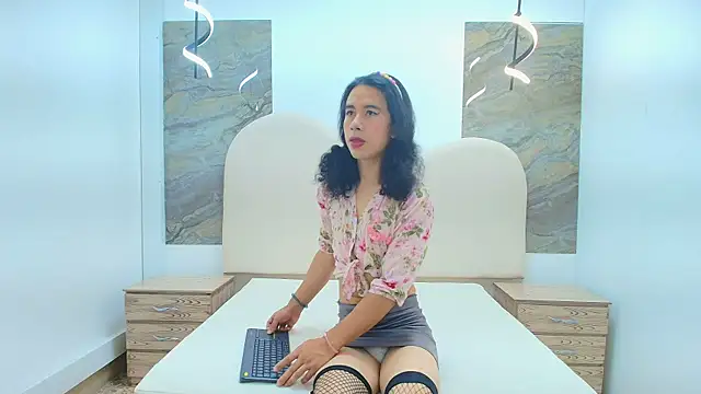 Isabelle Black online show from 07.16.26