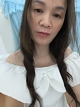 Lye lovely online show from 07.02.26