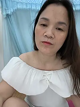 Lye lovely online show from 07.08.26