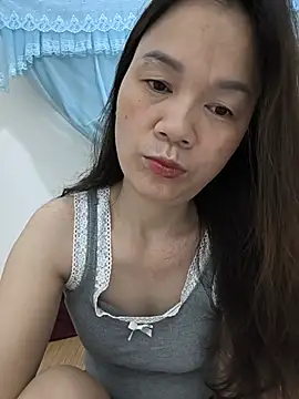 Lye lovely online show from 07.25.26