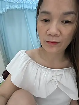 Lye lovely online show from 07.28.26
