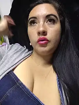 Snapshot of Melany_Ariadna chatting on 05.22.26 Melany Ariadna online show from 05.22.26