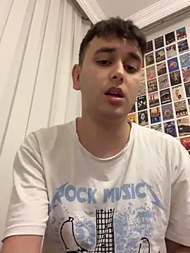 Snapshot of imjustaboyy1 chatting on 05.27.26 imjustaboyy1 online show from 05.27.26