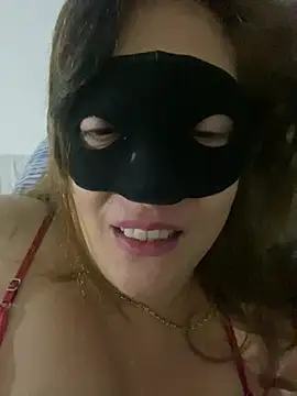 Snapshot of lulupiecitosamor chatting on 07.26.26 lulupiecitosamor online show from 07.26.26