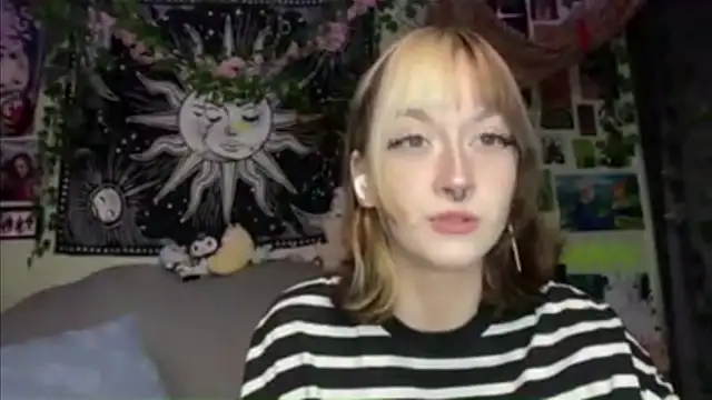 Snapshot of YourFavoriteAltgirl chatting on 05.26.26 YourFavoriteAltgirl online show from 05.26.26