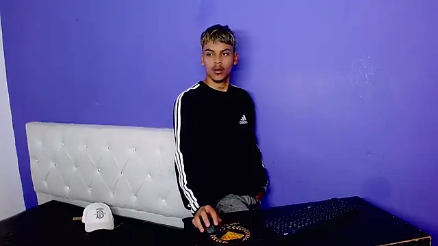 Angel foxc13 online show from 06.24.26