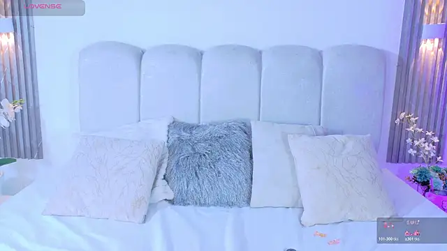 AuroraTaylor1 online show from 07.09.26