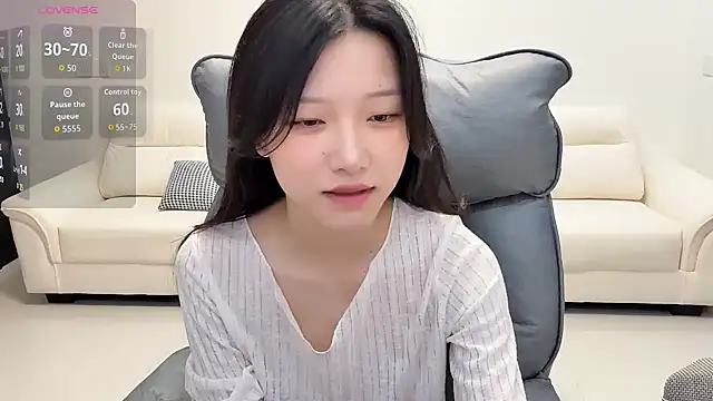 Snapshot of jiajia_girl chatting on 06.30.26 jiajia girl online show from 06.30.26