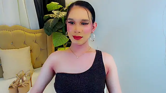 Snapshot of LexiLoreOnTop chatting on 06.22.26 LexiLoreOnTop online show from 06.22.26