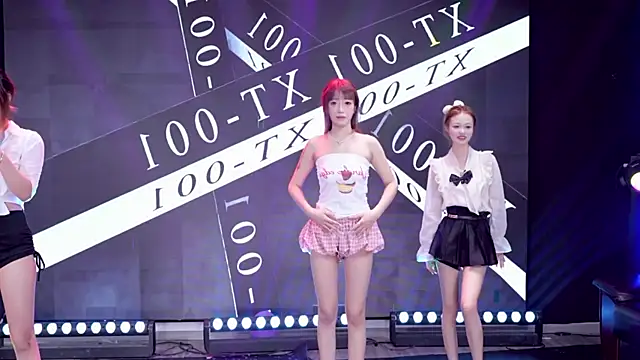 Xt-001 online show from 06.08.26