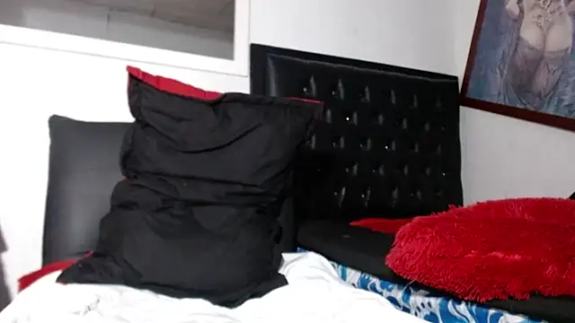 Snapshot of angelo_cox chatting on 01.10.25 angelo cox online show from 01.10.25