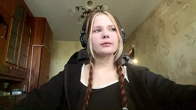 SusanaLeichty online show from 05.27.26